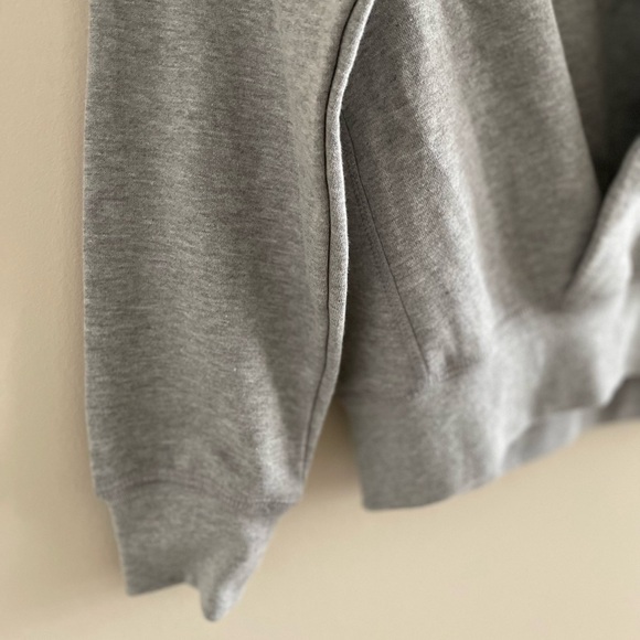 Good American Gray Knot A Quitter Sweatshirt - Picture 5 of 8